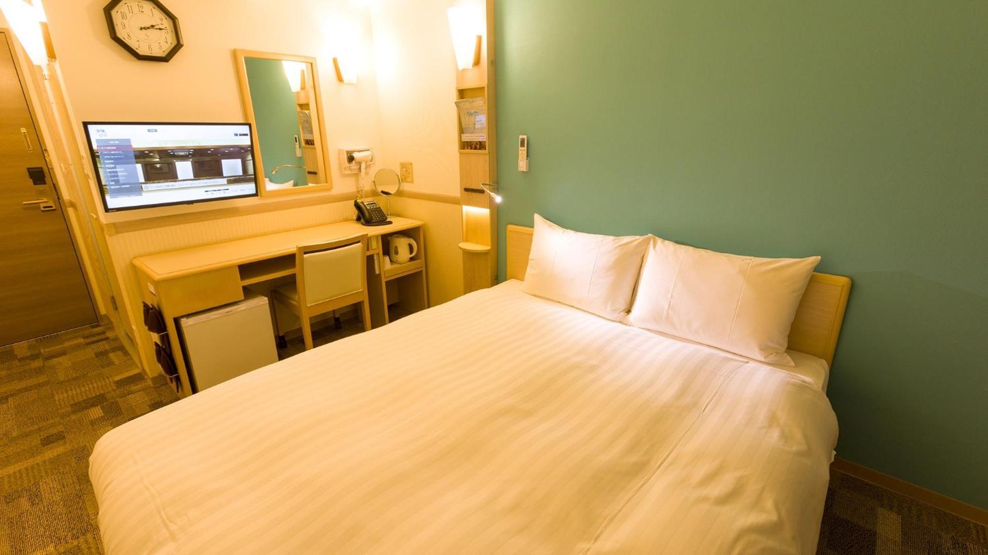 Toyoko Inn Shizuoka Shimizu Ekimae Szoba fotó