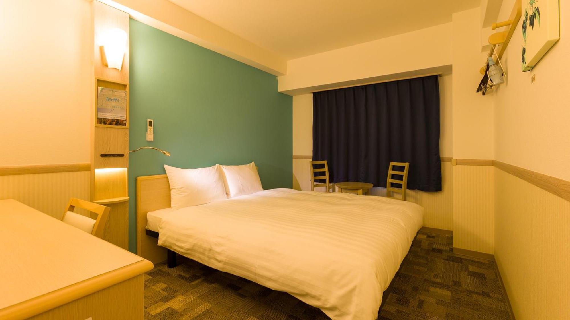 Toyoko Inn Shizuoka Shimizu Ekimae Szoba fotó