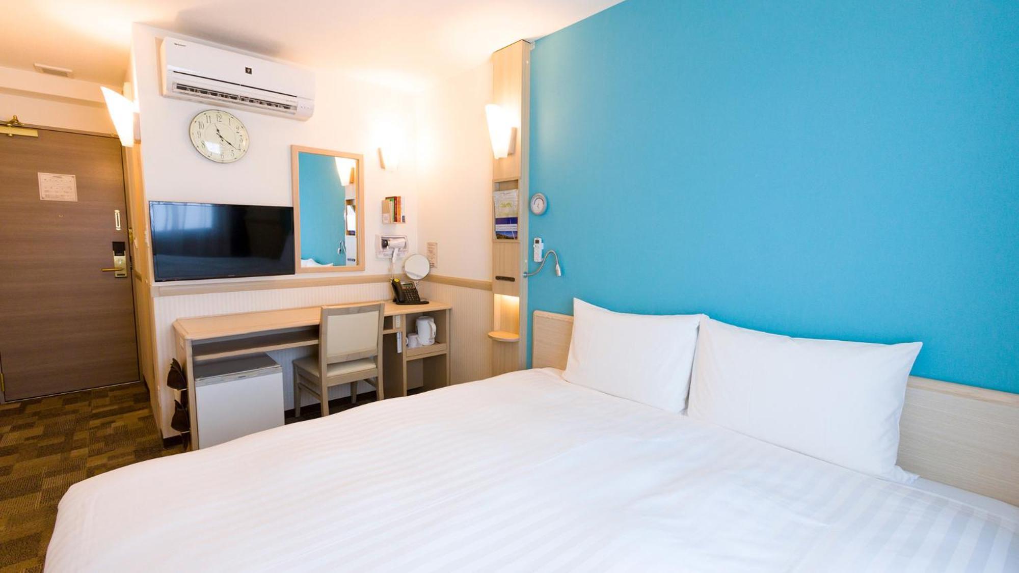 Toyoko Inn Shizuoka Shimizu Ekimae Szoba fotó
