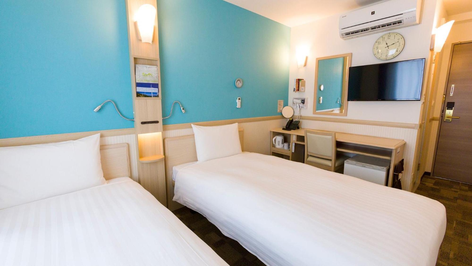 Toyoko Inn Shizuoka Shimizu Ekimae Szoba fotó